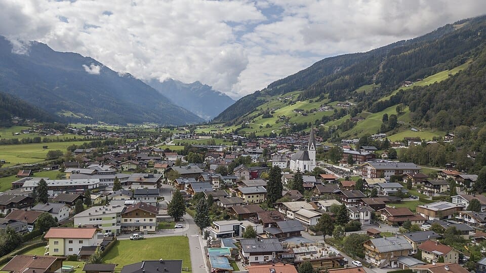 Bramberg am Wildkogel village
